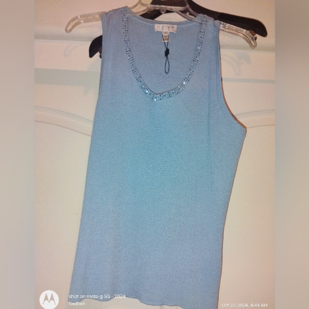 St John top
